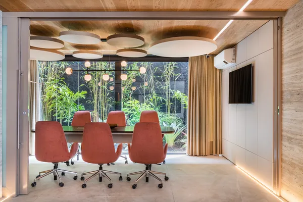 Marca de móveis sob medida inaugura showroom em São Paulo com 29 ambientes  expositivos, Lojas