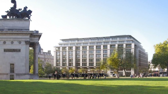 Londres inaugura hotel de luxo que levou 30 anos para ser construído