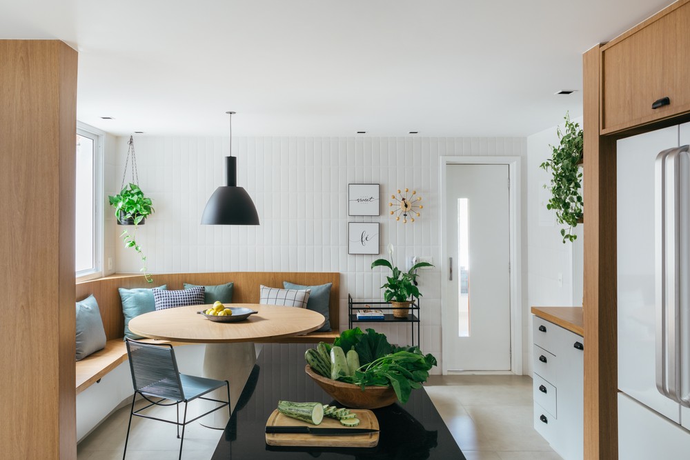 Décor do dia: cozinha e copa com estilo contemporâneo e toque retrô