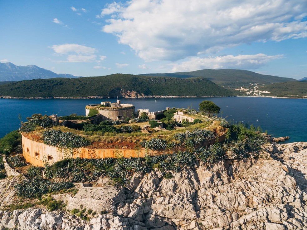 Mamula Island, em Montenegro — Foto: Getty Images