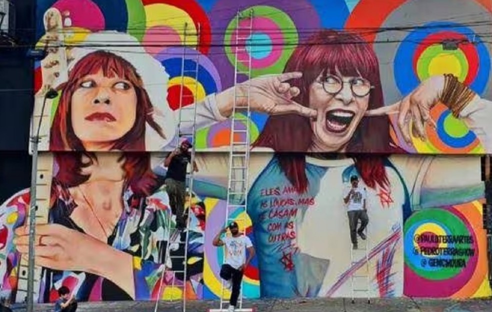 Mural em homenagem para Rita Lee foi feito na Vila Mariana, bairro onde a cantora cresceu em SP — Foto: Reprodução/Instagram Paulo Terra Artes