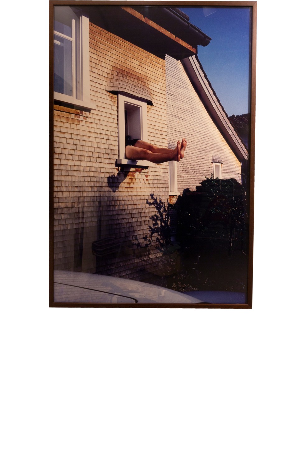 Obra Sem título (Woman Legs Out Window), de Erwin Wurm, de 1998, faz parte da coleção de Fábio — Foto: Fabio Souza/Divulgação