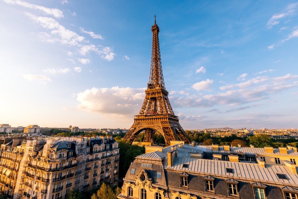 Torre Eiffel, em Paris — Foto: Alexander Spatari/Getty Images