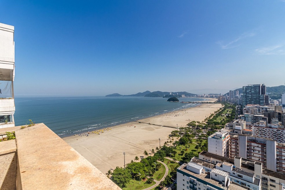 Vista de cobertura que custa R$ 16 milhões, no bairro do Gonzaga — Foto: Divulgação