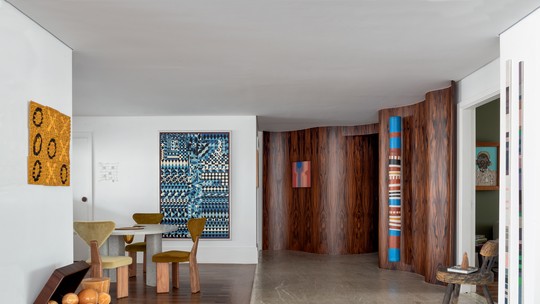 Apartamento narra história de amor de casal com a arte, em São Paulo 
