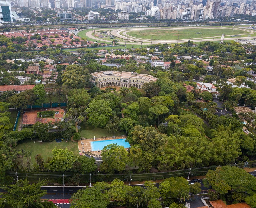 Mansão Safra, no bairro do Morumbi, em São Paulo — Foto: Reprodução/Wikipedia