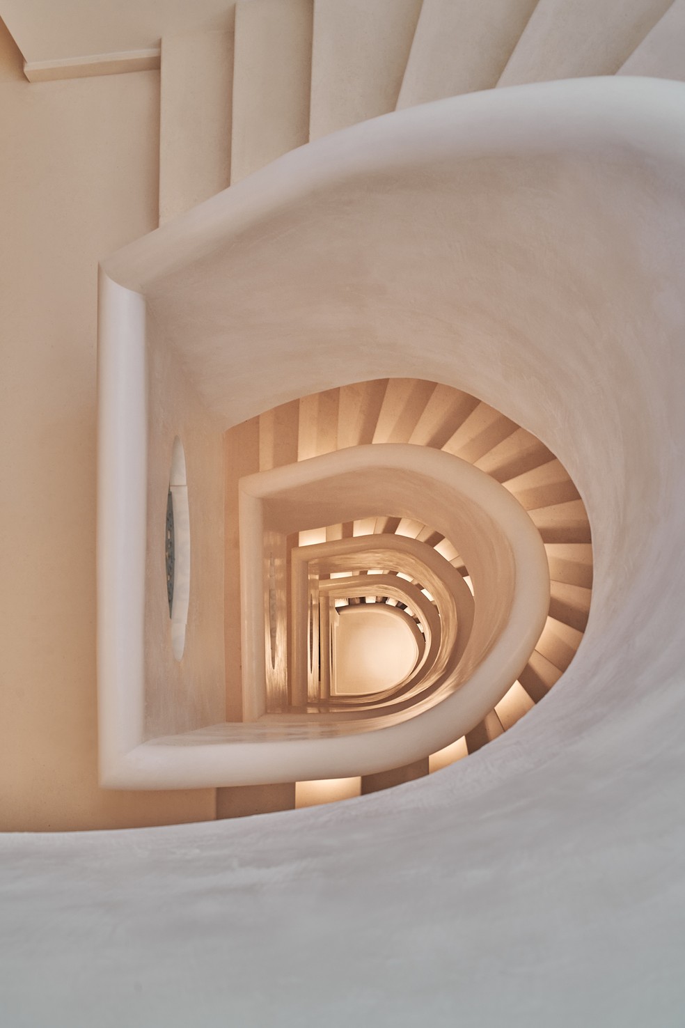 Vista da escadaria do hotel — Foto: Giulio Ghiardi