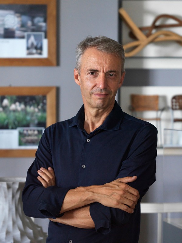 Designer Raffaello Galiotto usa modelagem digital para criar esculturas