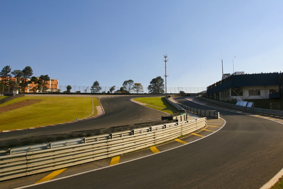 A Avenida Interlagos passa pelo Autódromo de Interlagos, onde são realizadas as principais competições de Automobilismo do Brasil — Foto: Ruy Barbosa Pinto/Getty Images