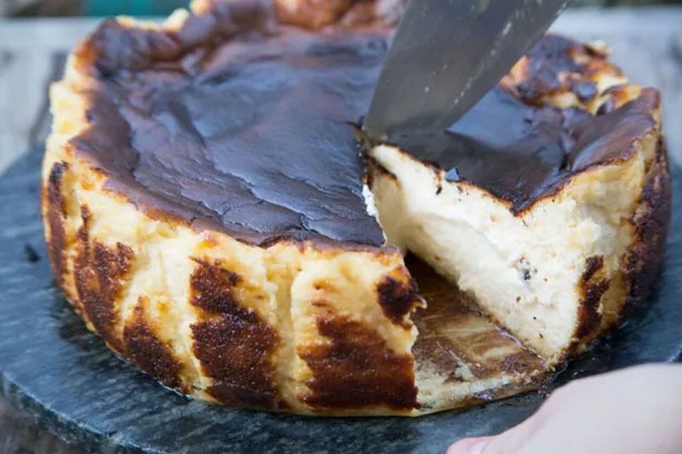 Torta cremosa de queijo é bem simples de fazer e fica uma delícia — Foto: Divulgação