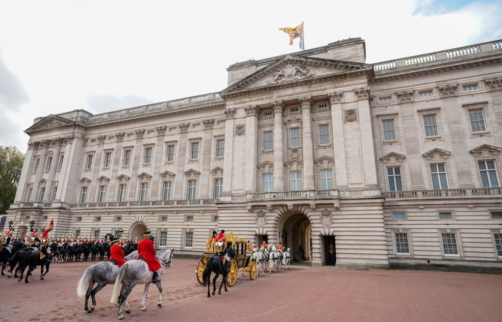 Visita inédita explora ala nunca antes frequentada pelo público no Palácio de Buckingham — Foto: Andrew Matthews - WPA Pool/Getty Images