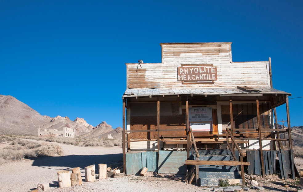 Rhyolite, no estado de Nevada, também guarda um clima de Velho Oeste americano — Foto: Getty Images