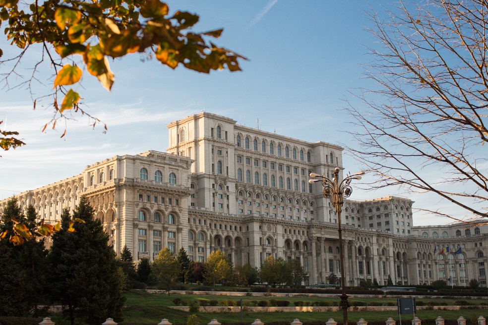 Palácio do Parlamento, em Bucareste — Foto: Tim E White/GettyImages