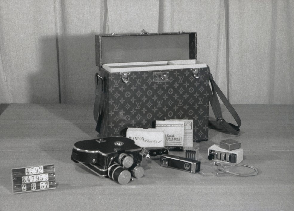 Boîte Cinéma, em fotografia de 20 de agosto de 1957 — Foto: ARCHIVES LOUIS VUITTON MALLETIER