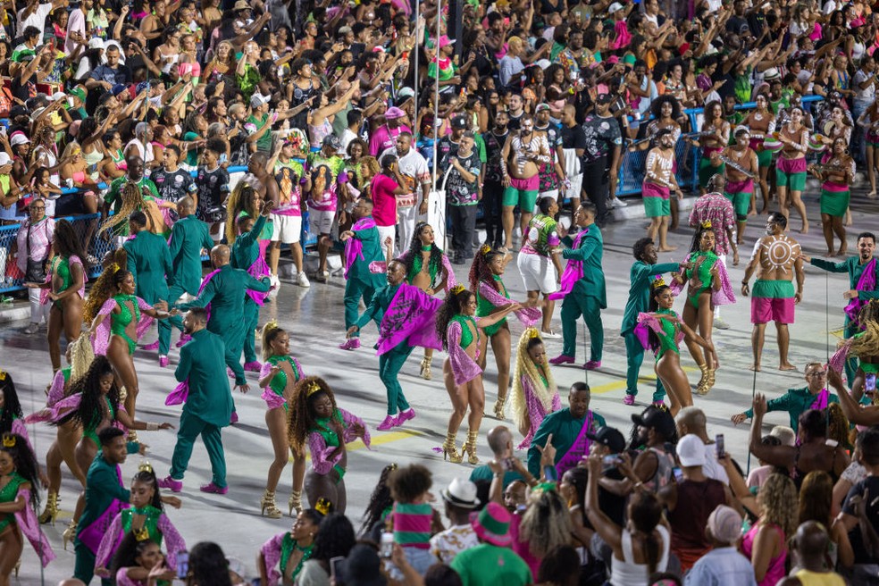 O sambódromo revolucionou os desfiles das escolas de samba do Rio de Janeiro — Foto: Christian Ender/Getty Images