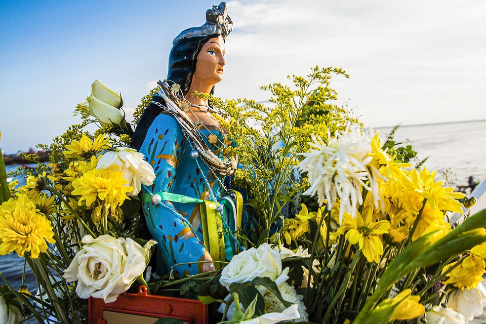 Dia de Iemanjá: como homenagear a Rainha do Mar em casa — Foto: Gabriel Boieras/Getty Images