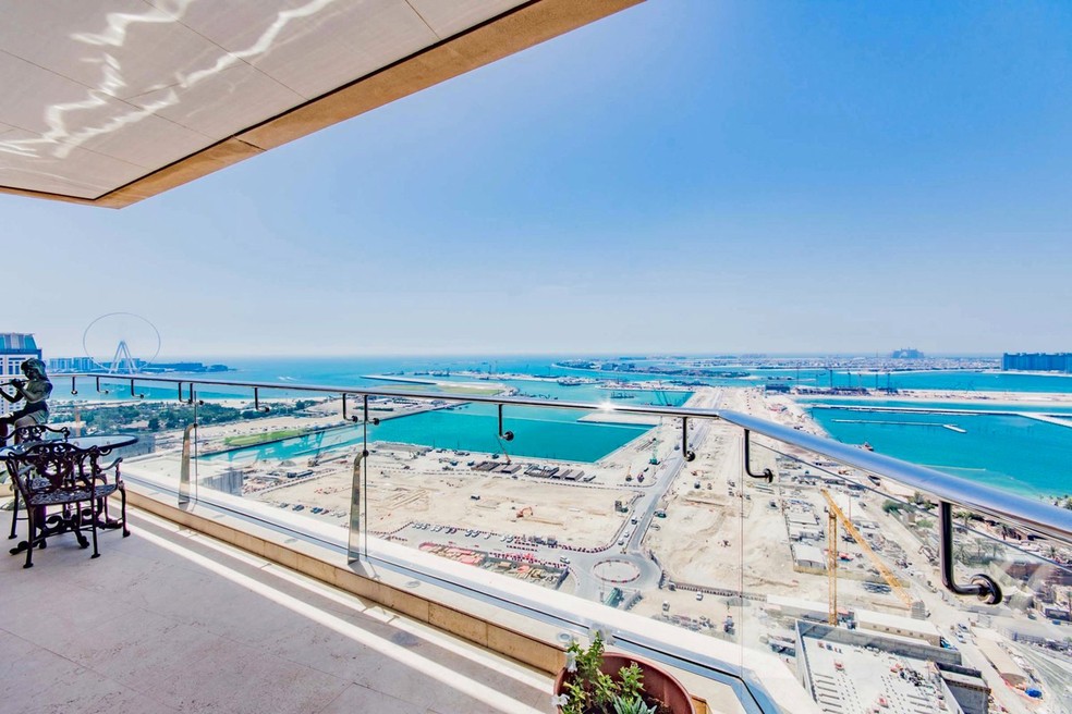 A vista para o mar da cobertura de Roger Federer em Dubai — Foto: Transmissão/Alek Carrera Estates
